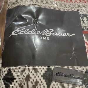 Eddie Bauer Ultra-Plush 59x60” Throw Blanket-Reversible Sherpa Fleece Cover